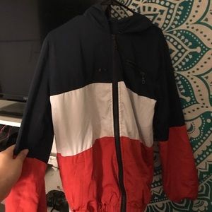BRANDY MELVILLE RED WHITE NAVY BLUE WINDBREAKER.